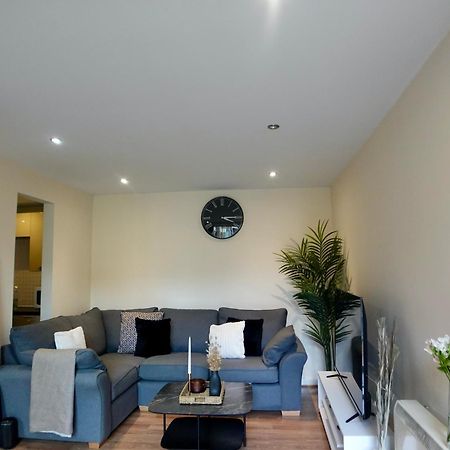 Modern Spacious Apartment In Digbeth With Balcony - Netflix, Youtube, Amazon Tv, Superfast Wifi - Just 10 Mins To Birmingham Centre, Bullring, Train, Coach Station And Birmingham Fc Eksteriør billede