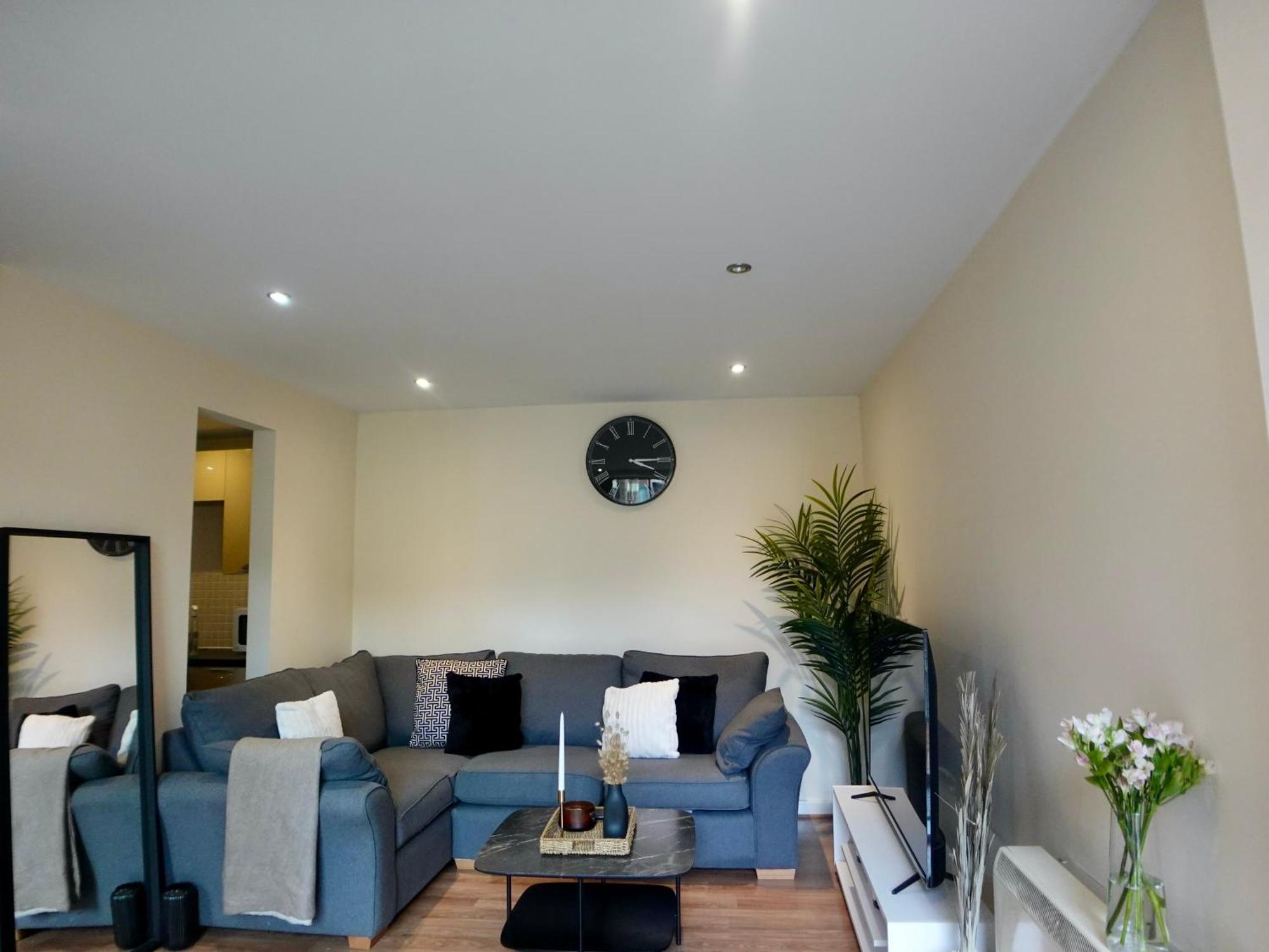 Modern Spacious Apartment In Digbeth With Balcony - Netflix, Youtube, Amazon Tv, Superfast Wifi - Just 10 Mins To Birmingham Centre, Bullring, Train, Coach Station And Birmingham Fc Eksteriør billede